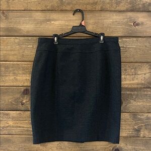 Ellen Tracy Classic Mini Black Pencil Skirt